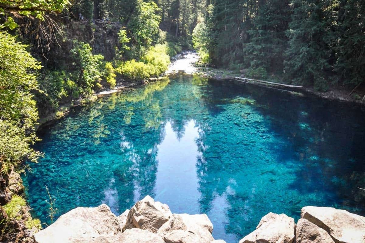Mysteries-Beneath-Oregon8217s-Blue-Pool mysteries-beneath-oregons-blue-pool