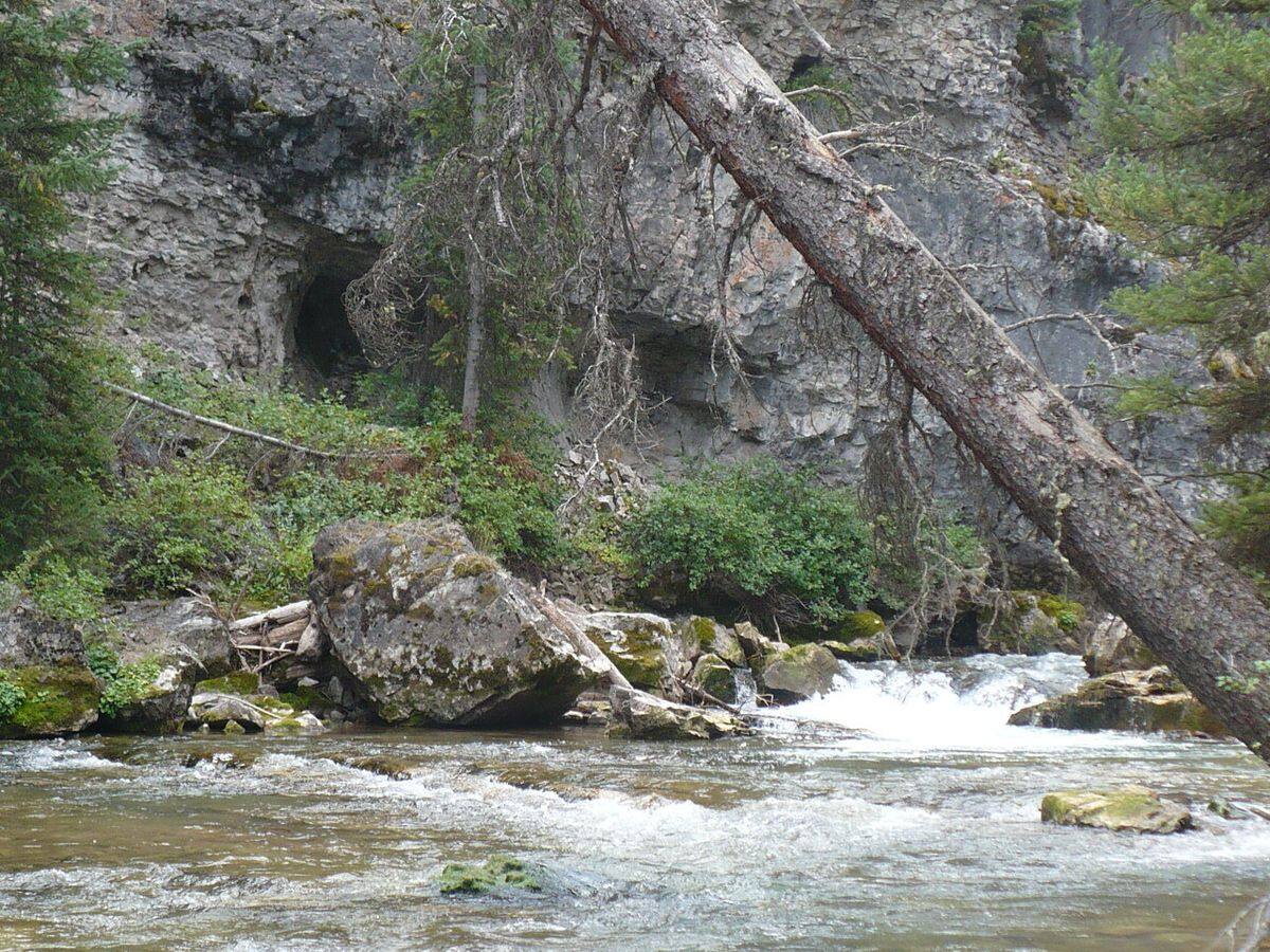 mysteries-hidden-in-montanas-crystal-creek