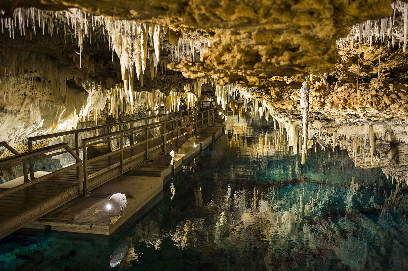 Mysteries-Inside-California8217s-Crystal-Cave mysteries-inside-californias-crystal-cave