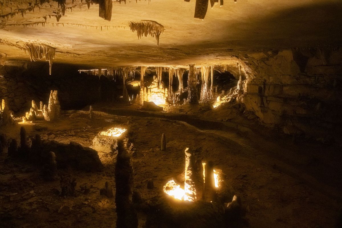 mysteries-inside-indianas-marengo-cave