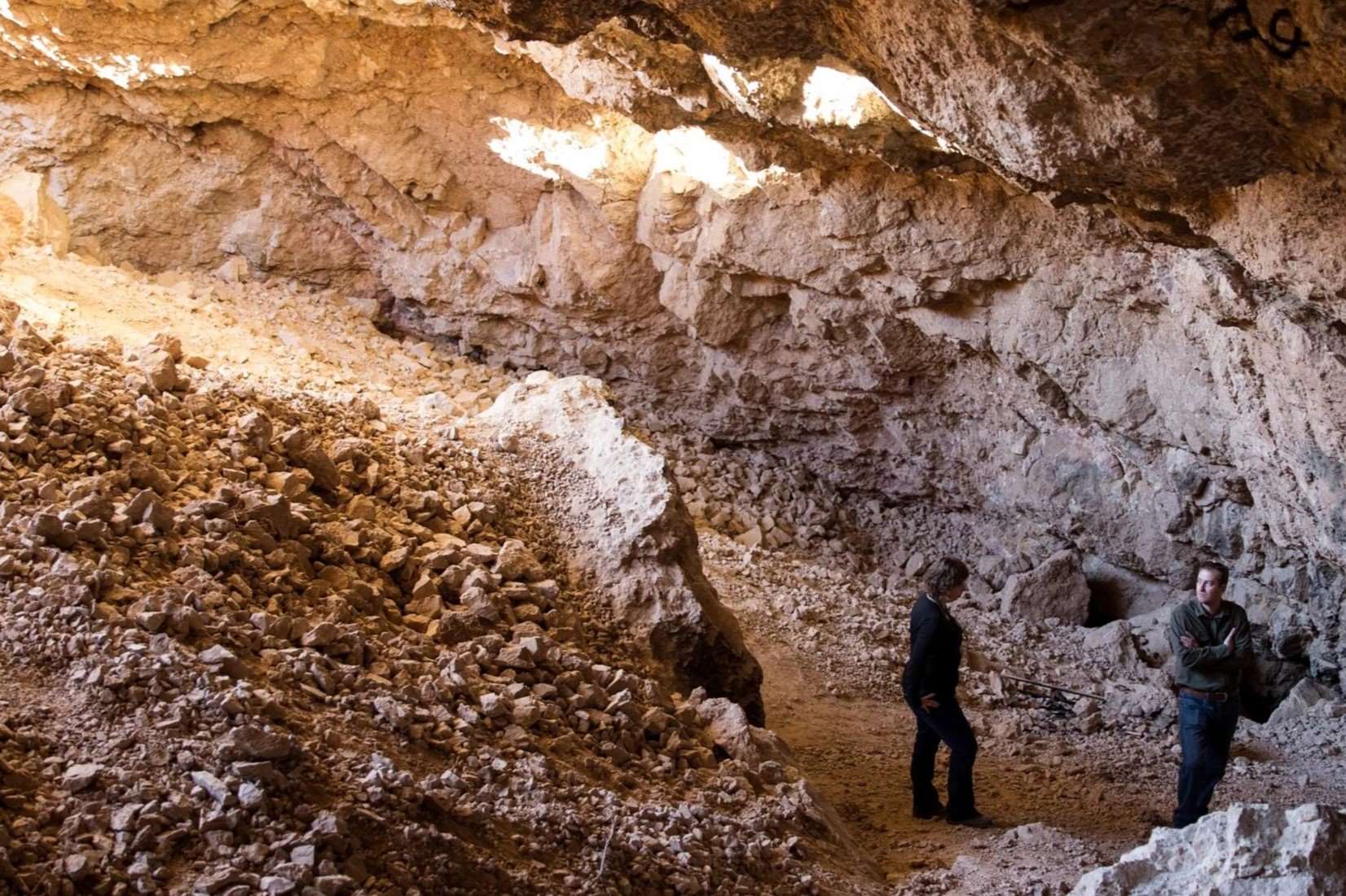mysteries-inside-nevadas-gypsum-cave
