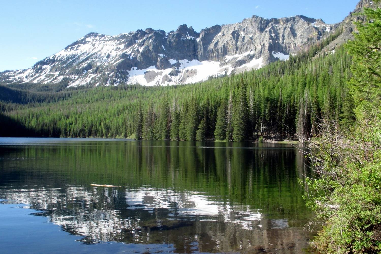 mysteries-inside-oregons-strawberry-mountain