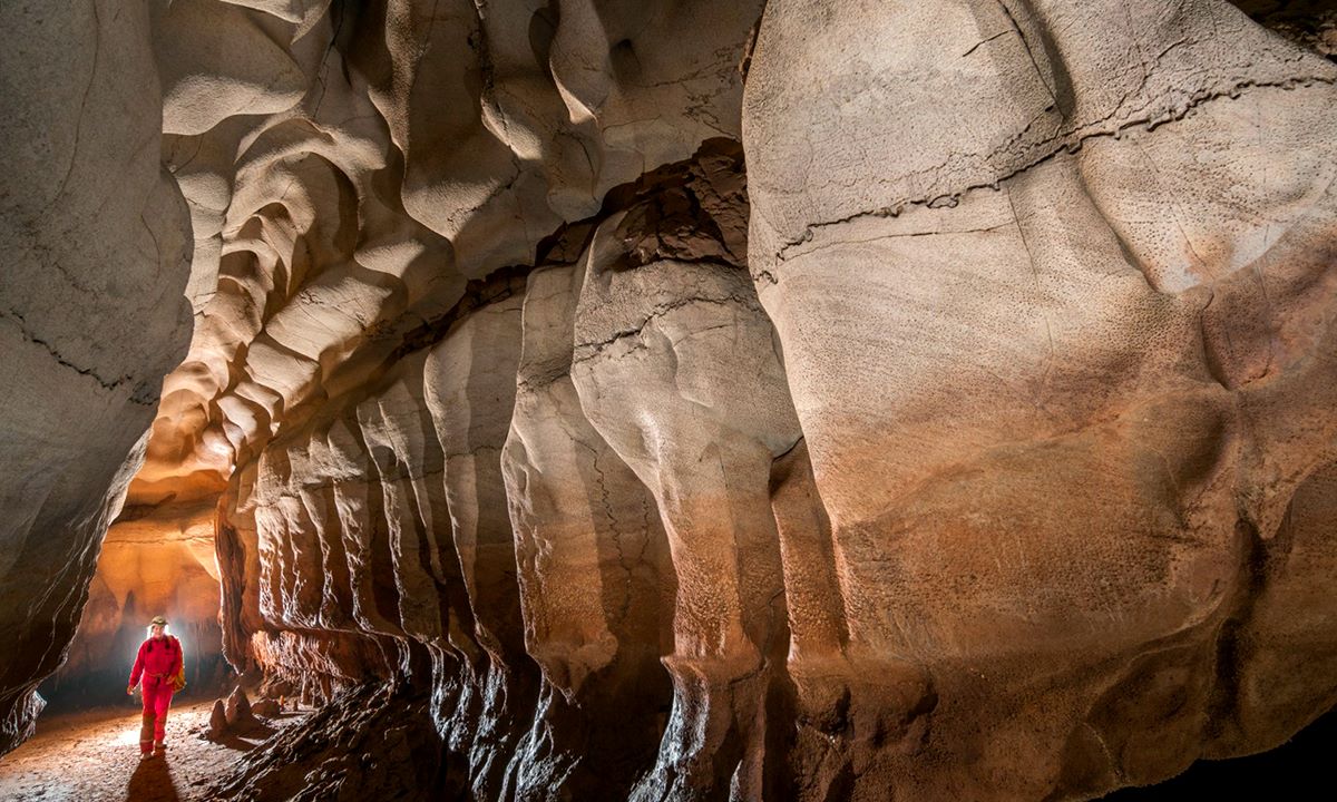 mysteries-inside-west-virginias-snow-cave