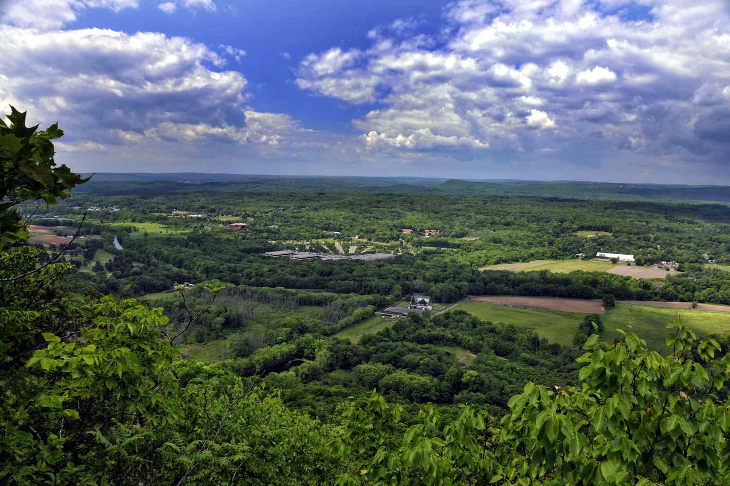 Mysteries-Of-Connecticut8217s-Spirit-Valley mysteries-of-connecticuts-spirit-valley