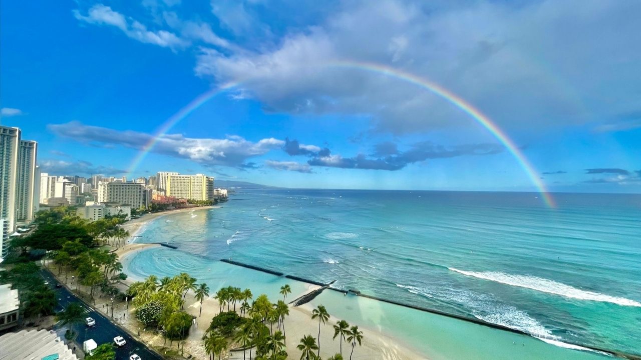 Mysteries-Of-Hawaii8217s-Rainbow-Beach mysteries-of-hawaiis-rainbow-beach