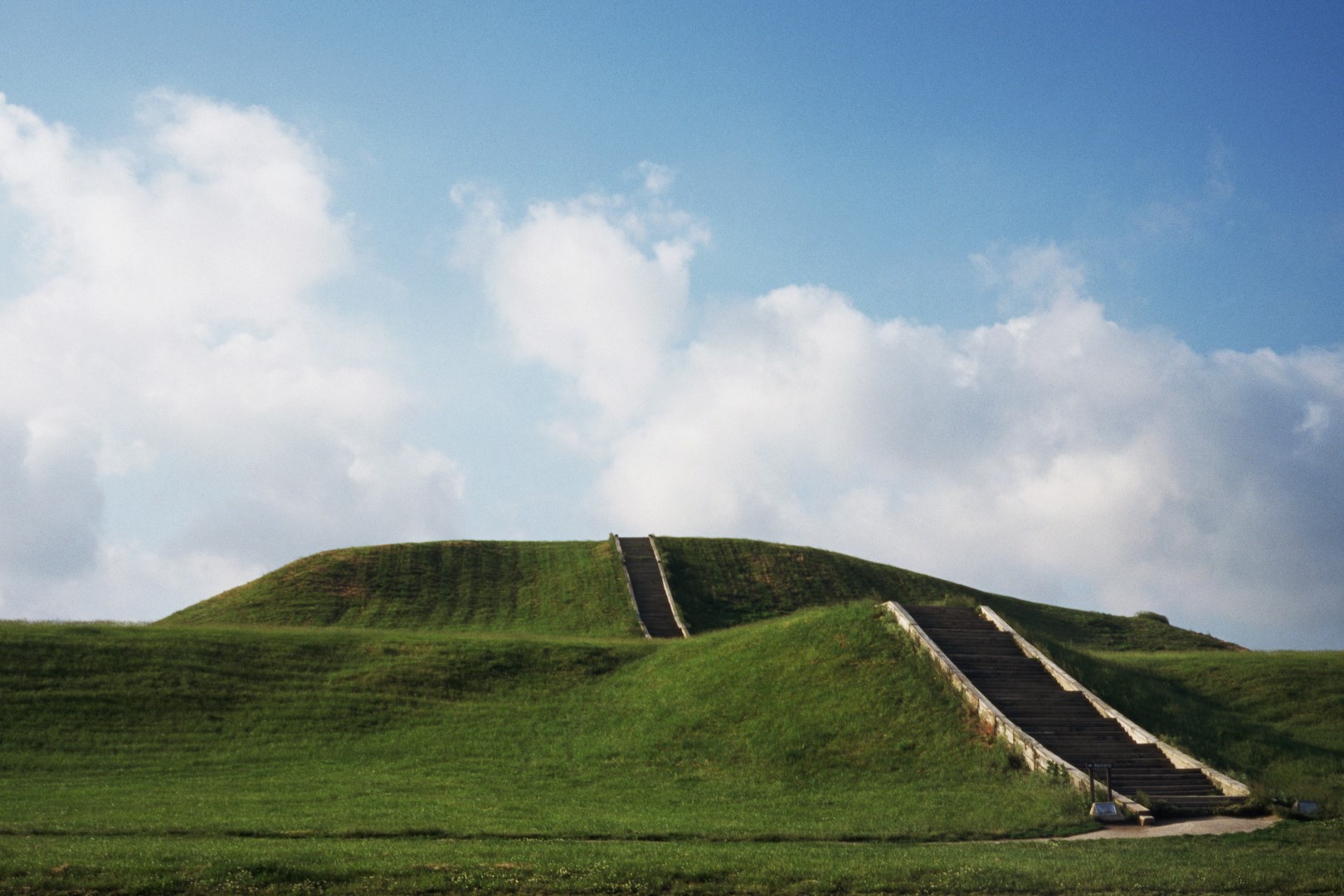 Mysteries-Of-Illinois8217-Ancient-Mountain mysteries-of-illinois-ancient-mountain