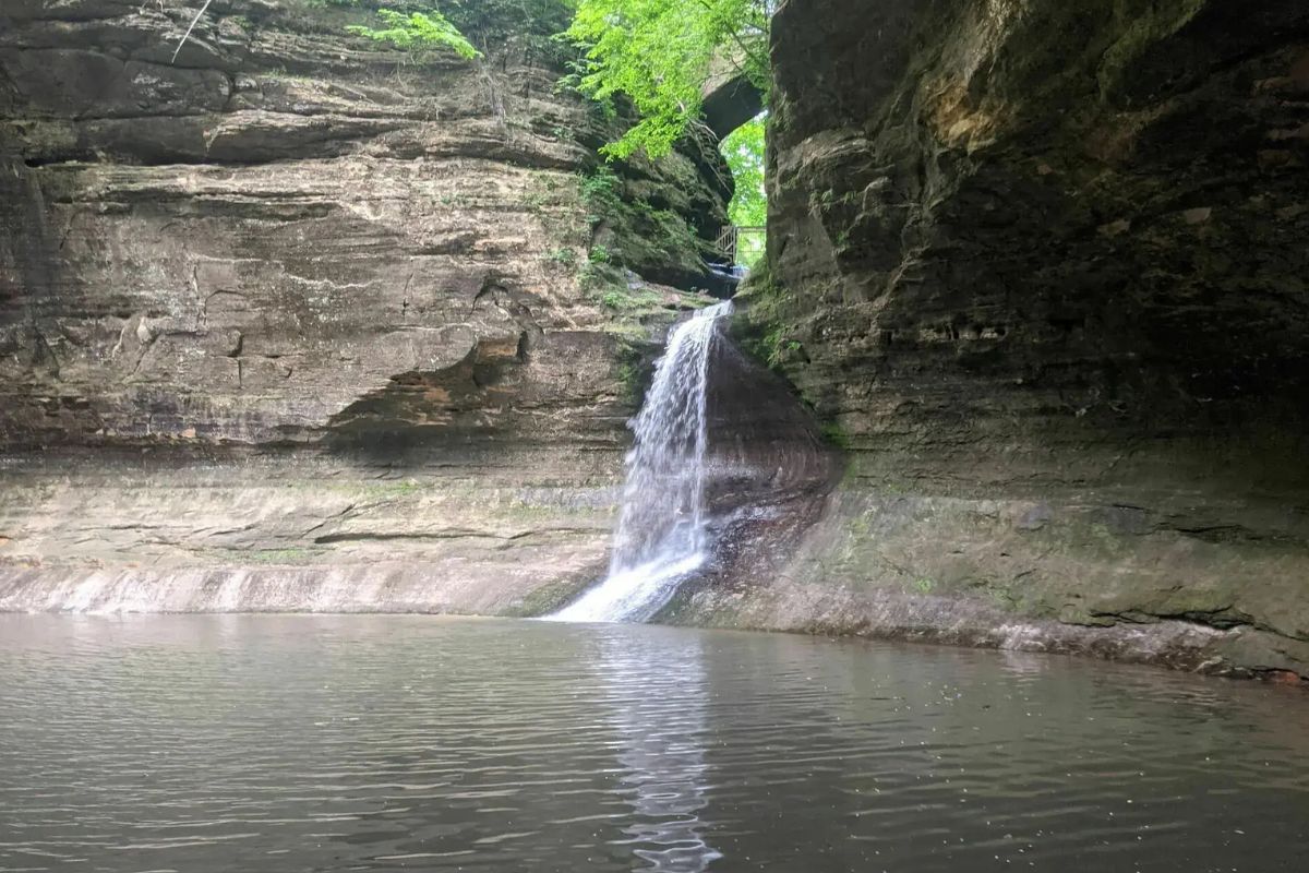 mysteries-of-illinois-cascade-falls