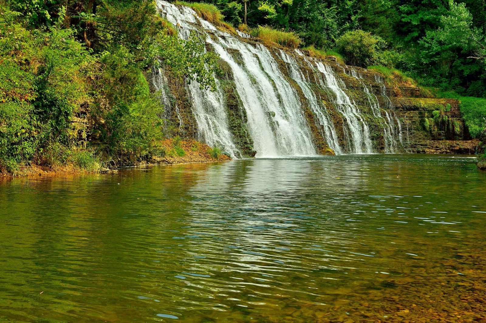 mysteries-of-illinois-iron-falls-springs