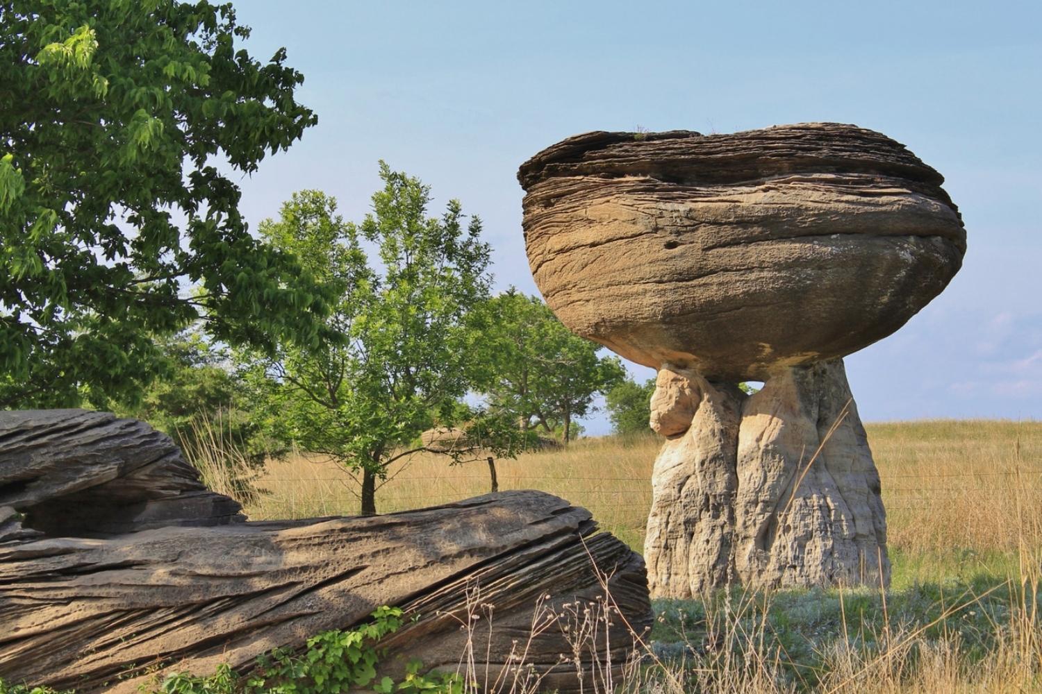 Mysteries-Of-Kansas8217s-Rock-City-Paths mysteries-of-kansass-rock-city-paths