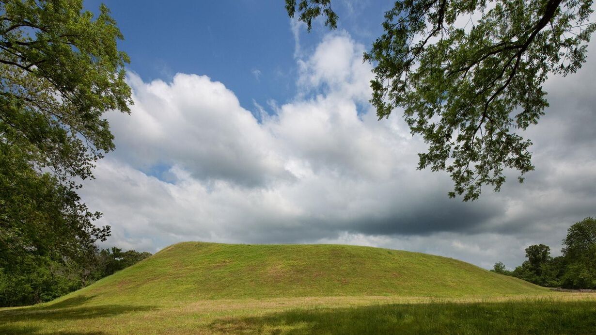 Mysteries-Of-Mississippi8217s-Emerald-Mound-Trading-Posts mysteries-of-mississippis-emerald-mound-trading-posts