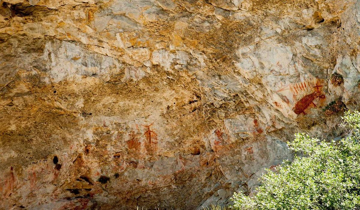 mysteries-of-montanas-pictograph-cave