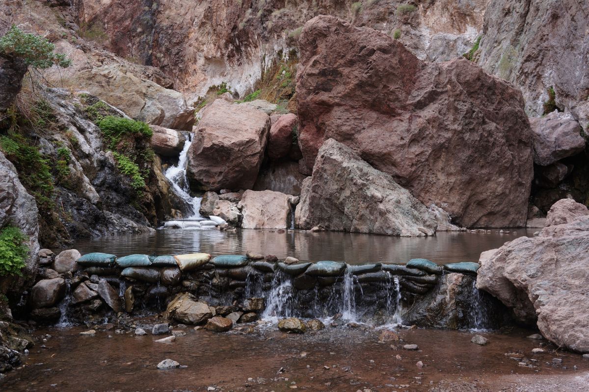 mysteries-of-nevadas-gold-strike-hot-spring