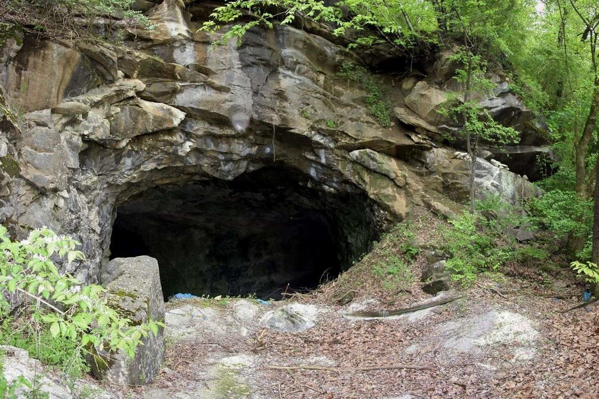Mysteries-Of-North-Carolina8217s-Ghost-Cave mysteries-of-north-carolinas-ghost-cave