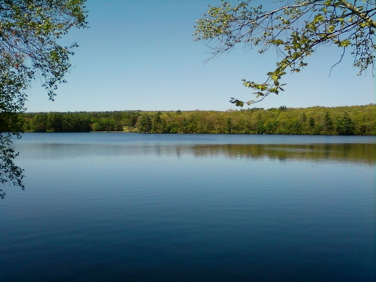 mysteries-of-rhode-islands-beach-pond
