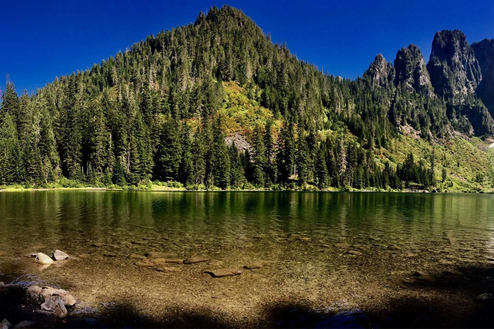 mysteries-of-rhode-islands-granite-falls