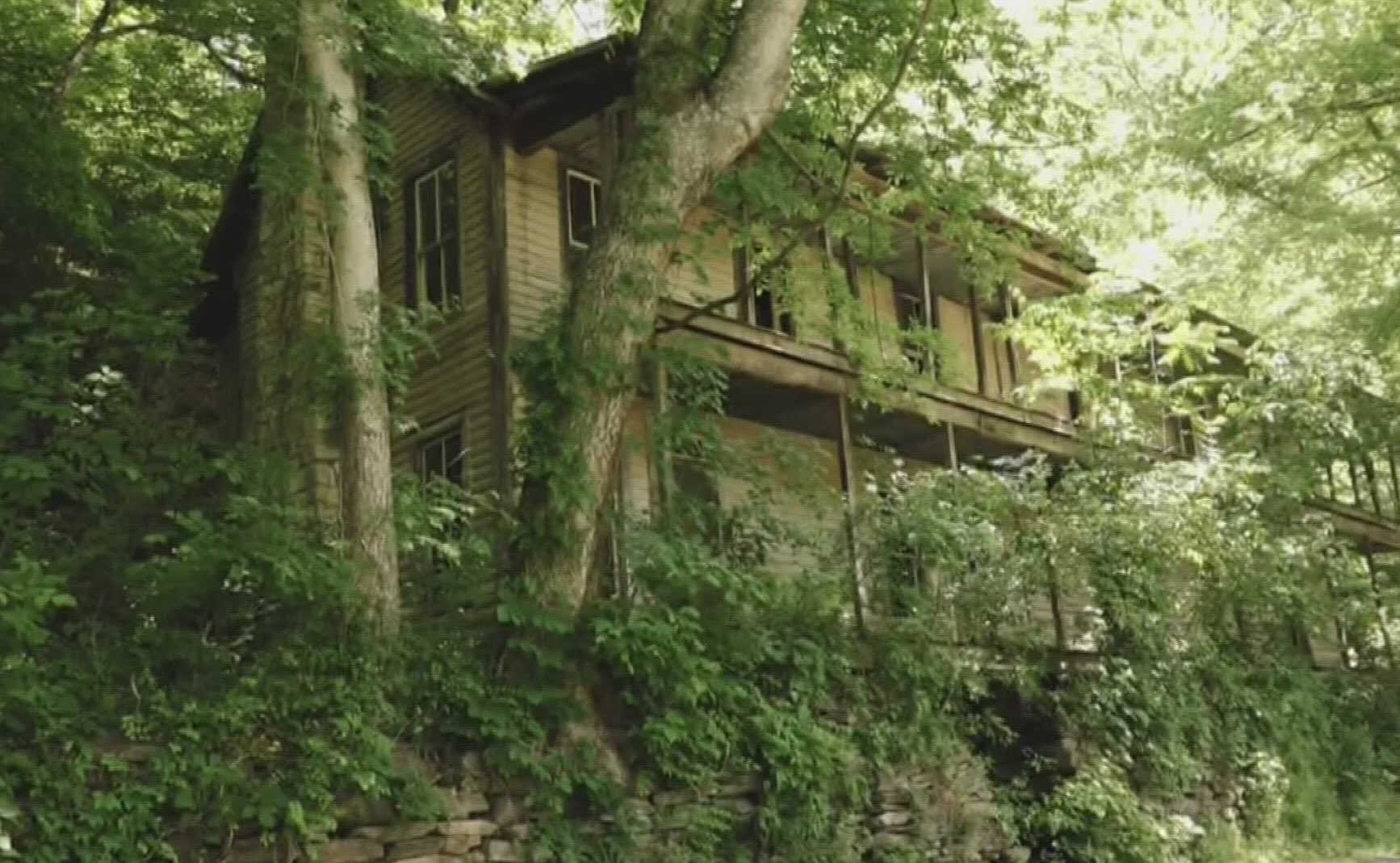 mysteries-of-tennessees-forgotten-resort