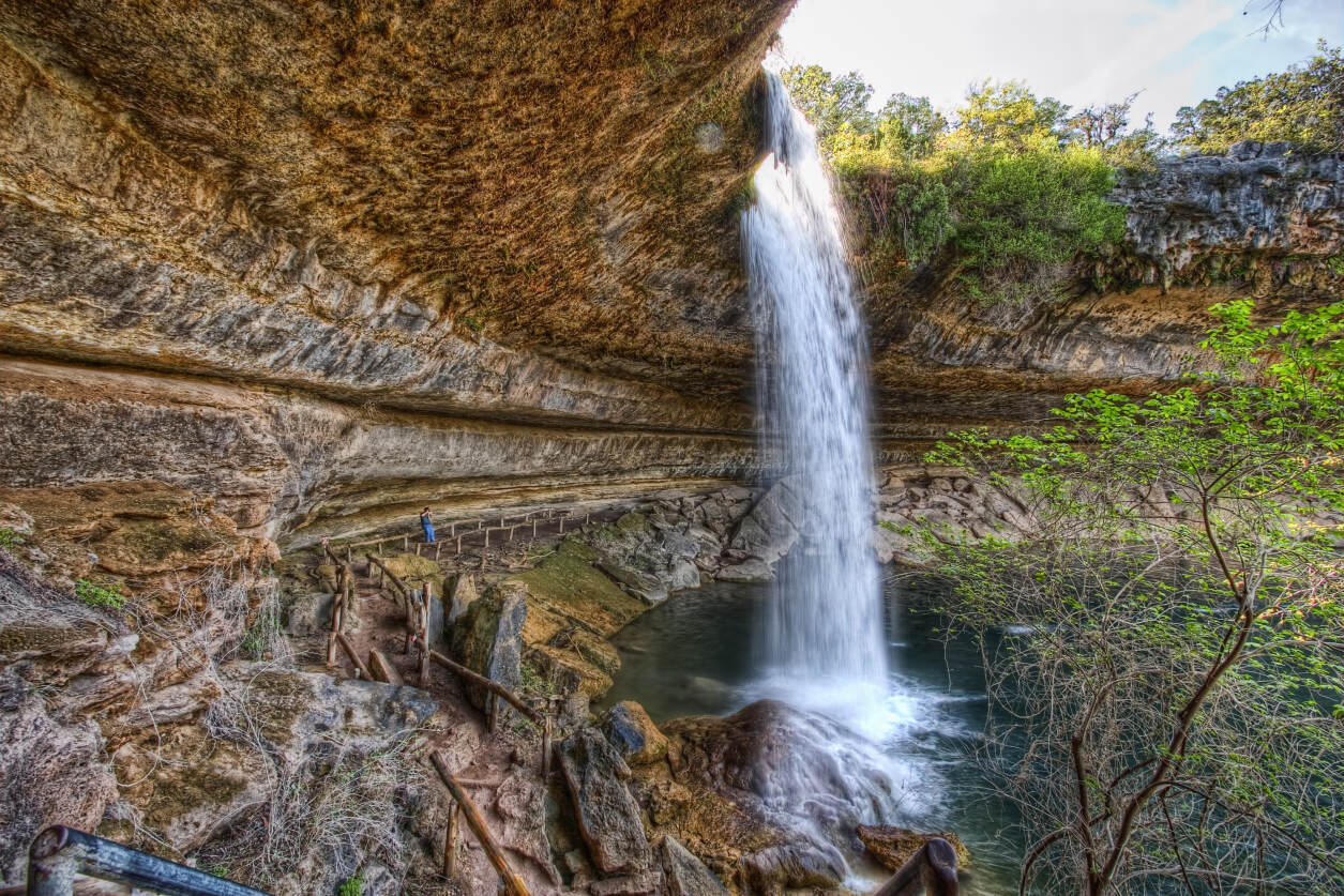 mysteries-of-texas-hidden-falls