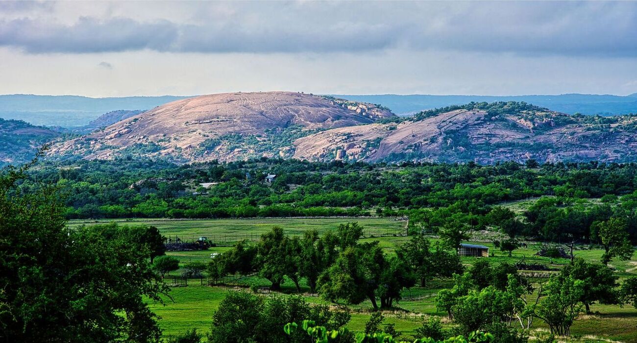 Mysteries-Of-Texas8217s-Enchanted-Rock mysteries-of-texass-enchanted-rock
