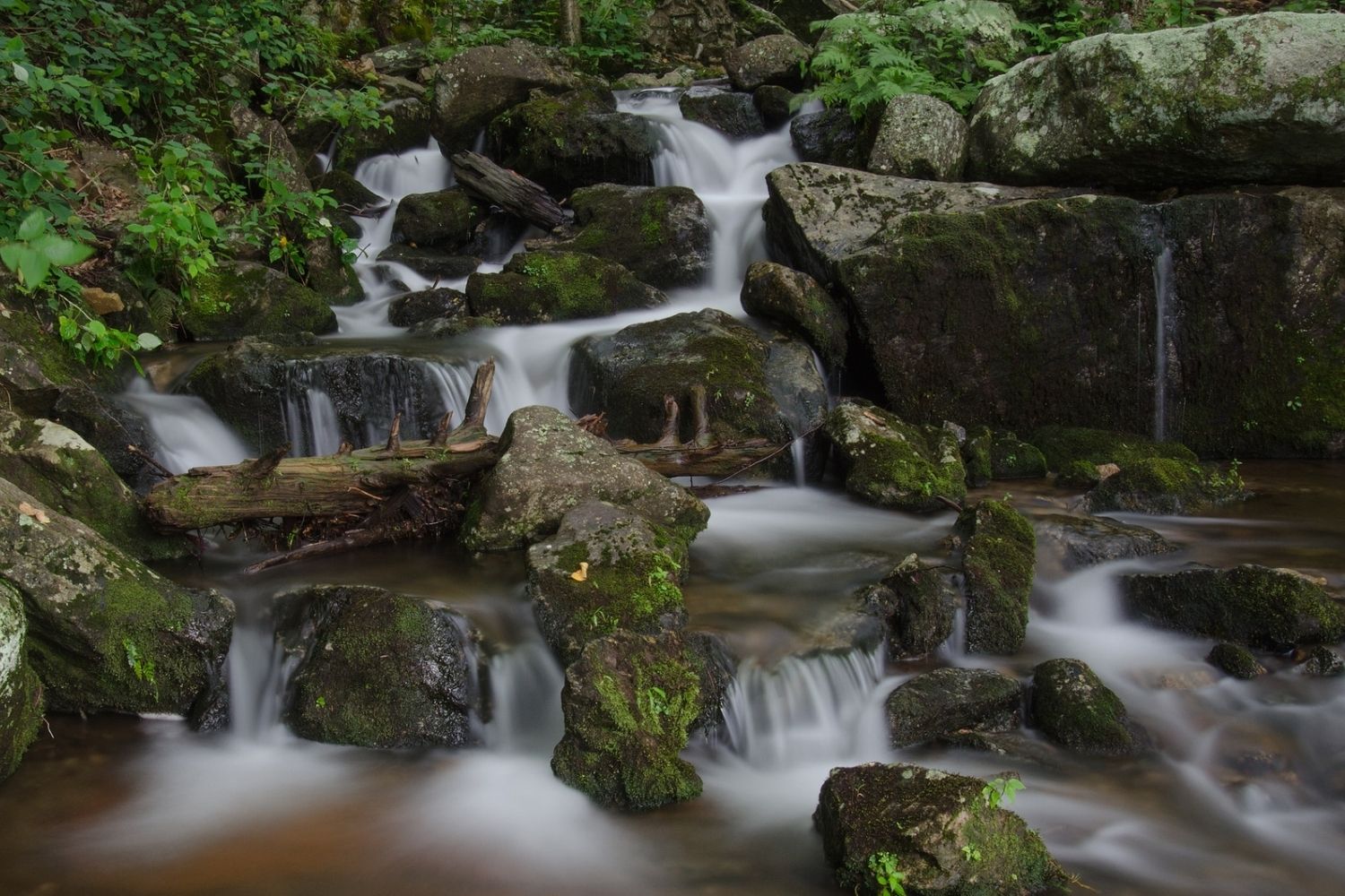 Mysteries-Of-Virginia8217s-Crabtree-Falls-Trails mysteries-of-virginias-crabtree-falls-trails