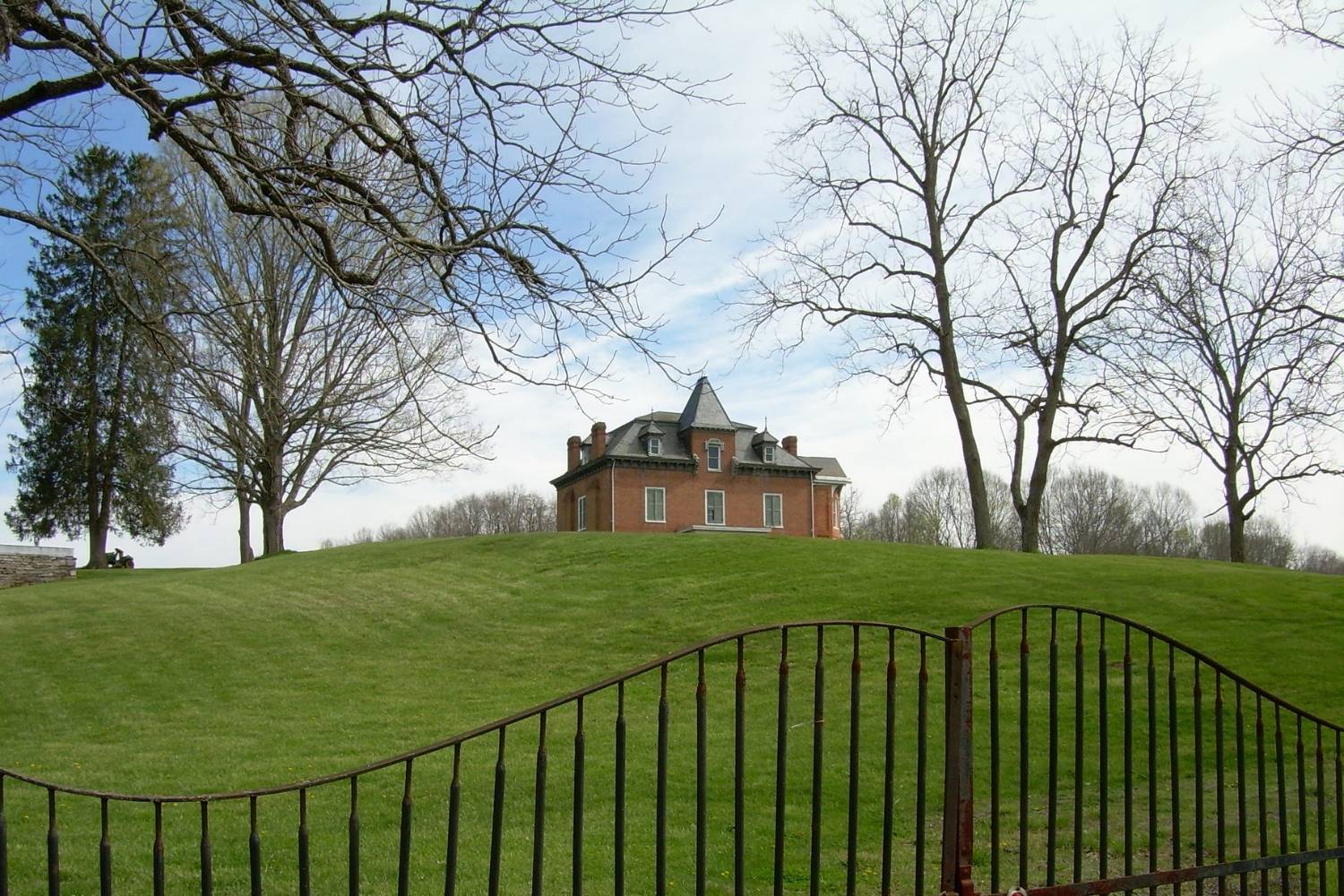 mysteries-of-virginias-ghost-hill