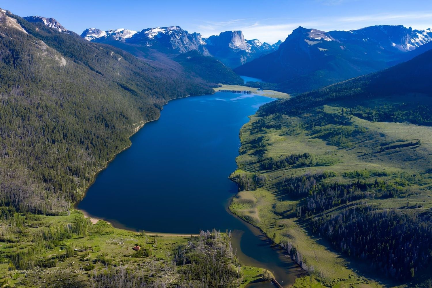 mysteries-of-wyomings-hidden-valley-lake