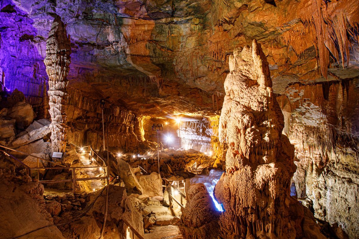 Mystery-Caves-Of-Virginia8217s-Lost-Valley mystery-caves-of-virginias-lost-valley