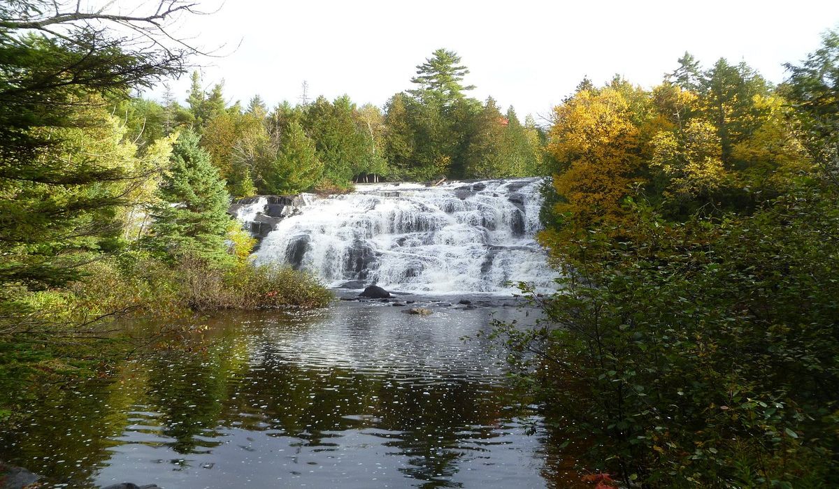 mystery-of-michigans-bond-falls-waters
