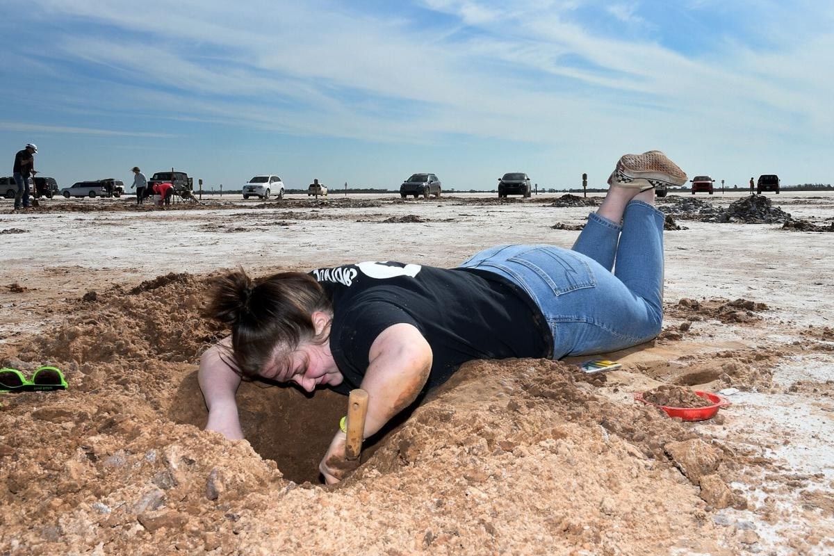 Oklahoma8217s-Secret-Spot-For-Selenite-Crystal-Digging oklahomas-secret-spot-for-selenite-crystal-digging