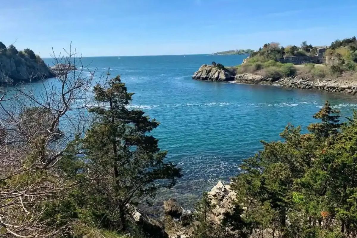 rhode-islands-secret-springs-trail