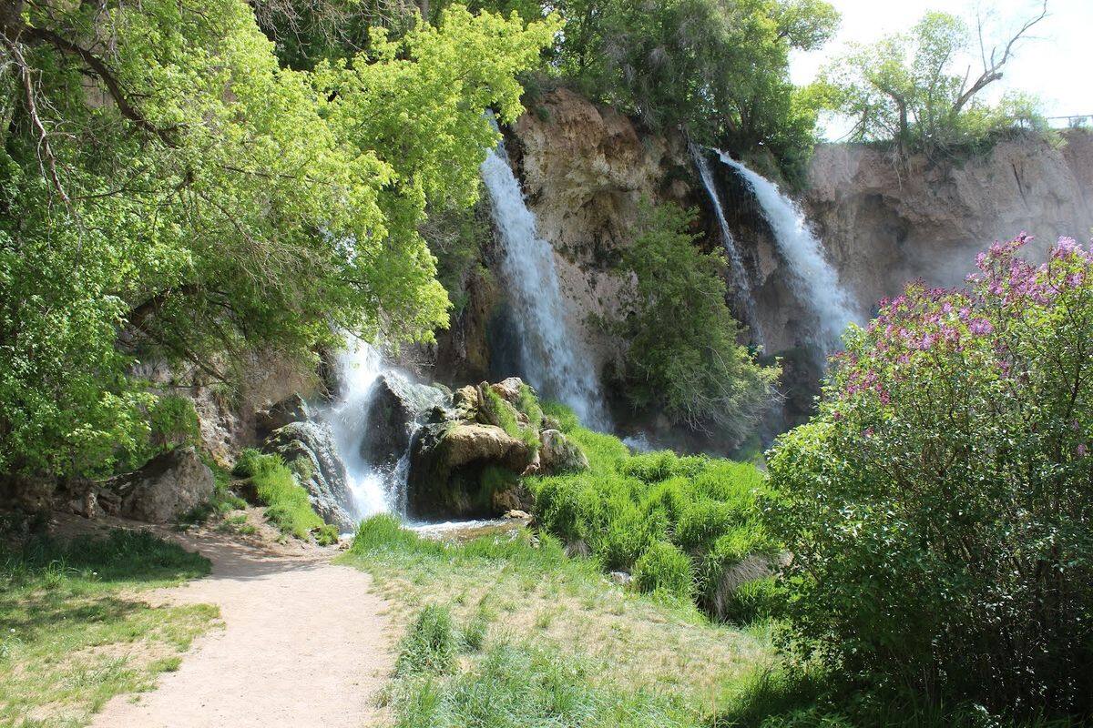 Secret-Trails-At-Colorado8217s-Rifle-Falls secret-trails-at-colorados-rifle-falls