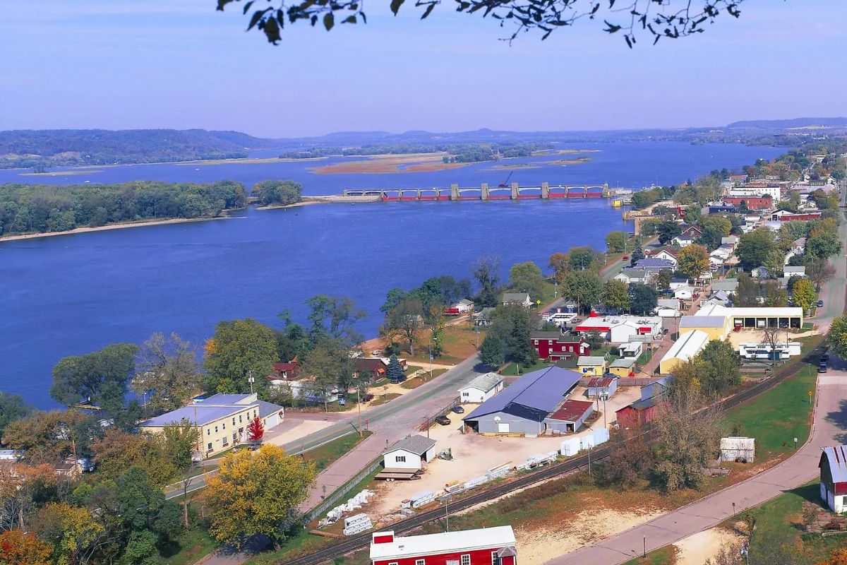 secret-villages-along-iowas-buffalo-creek