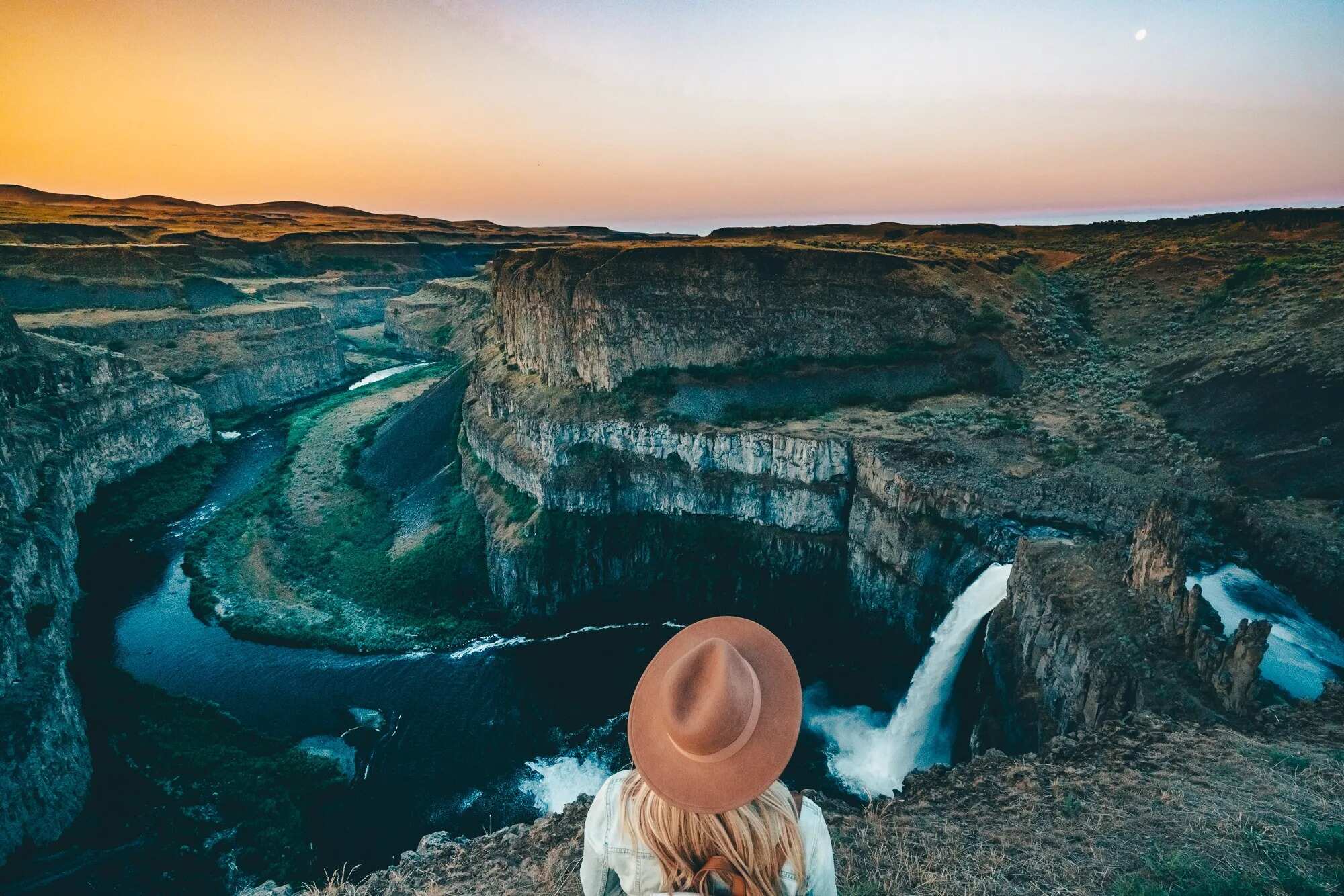 secret-waters-of-washingtons-palouse-falls