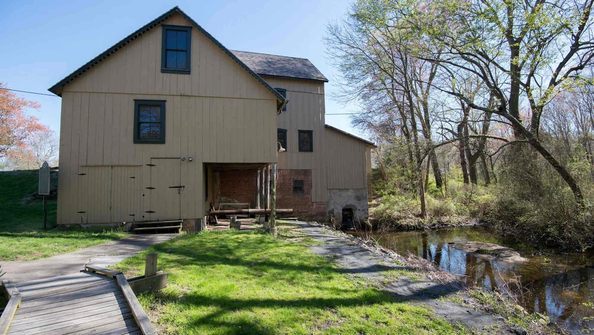 secrets-behind-delawares-abbotts-mill