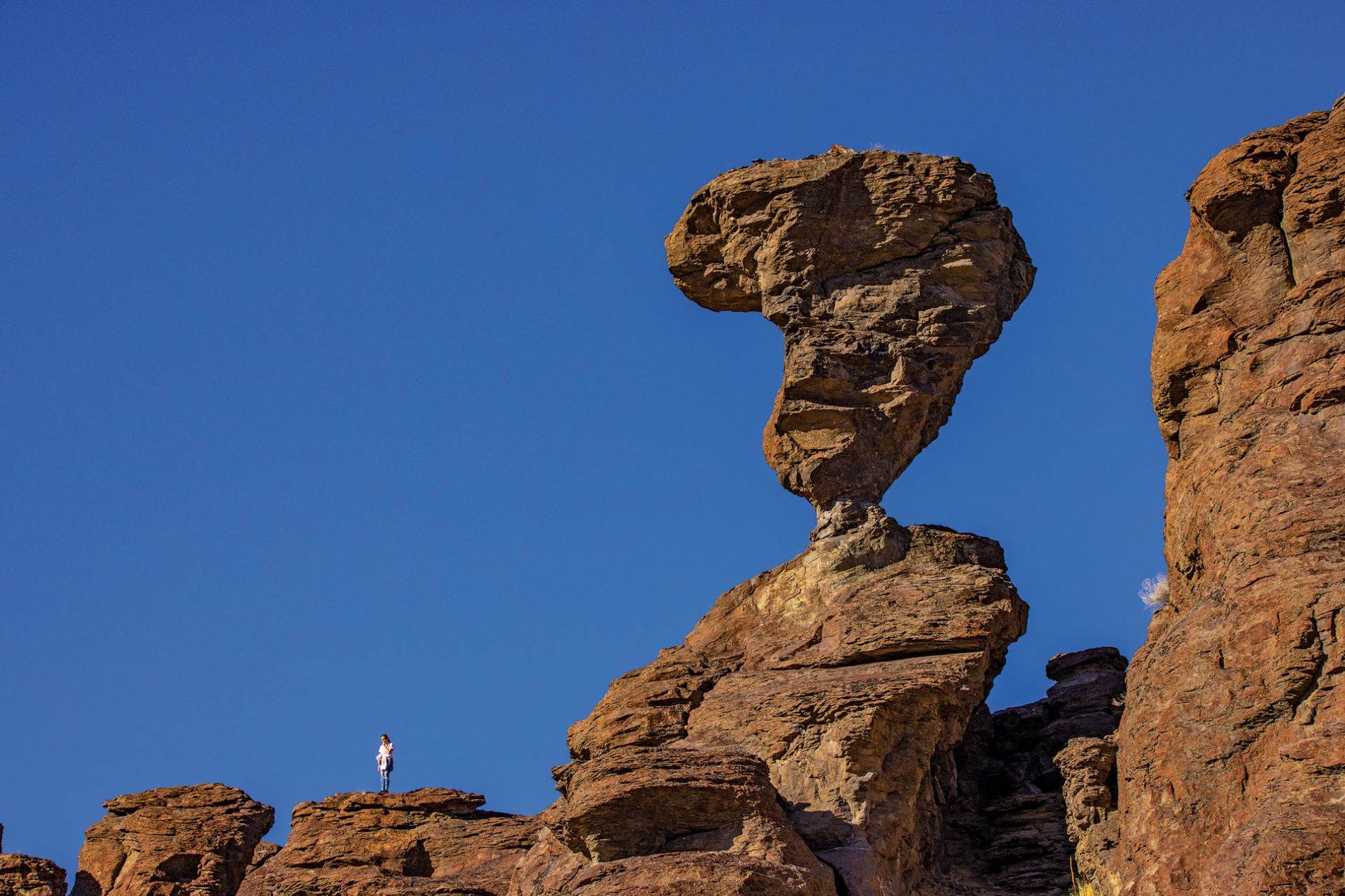 secrets-behind-idahos-balanced-rock