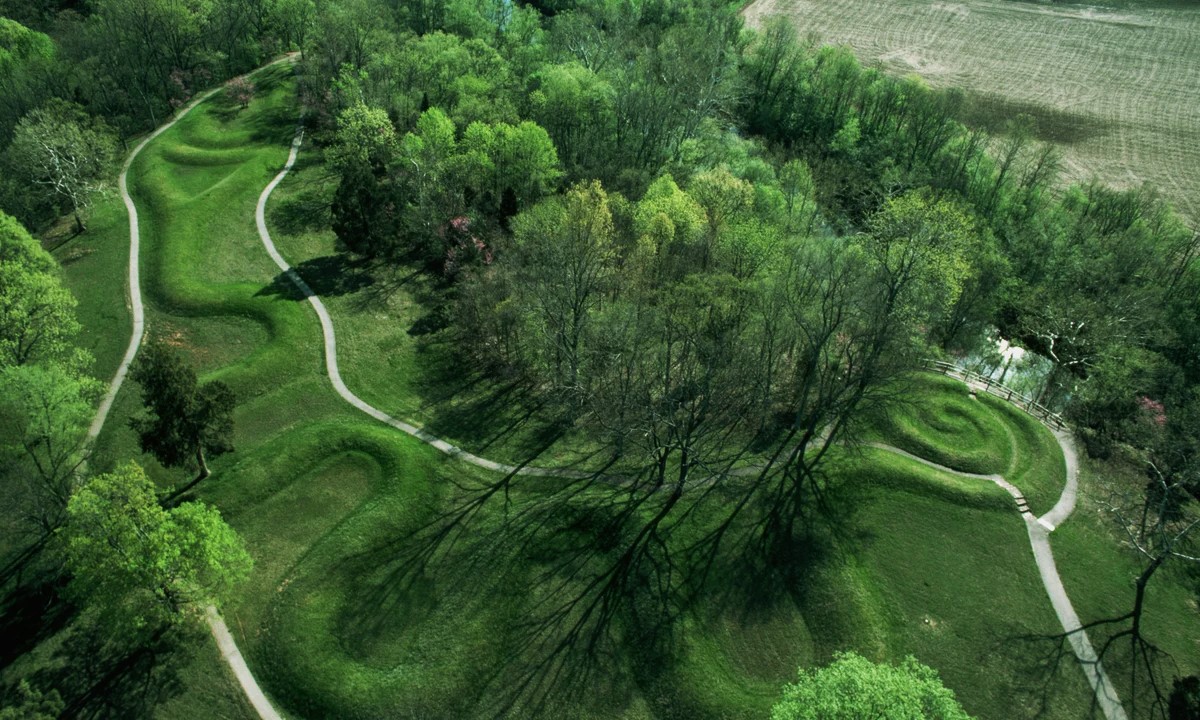 Secrets-Behind-Ohio8217s-Serpent-Mound secrets-behind-ohios-serpent-mound