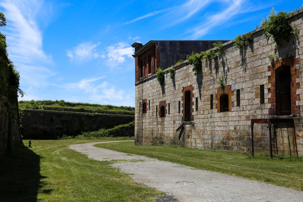 secrets-behind-rhode-islands-stone-fort