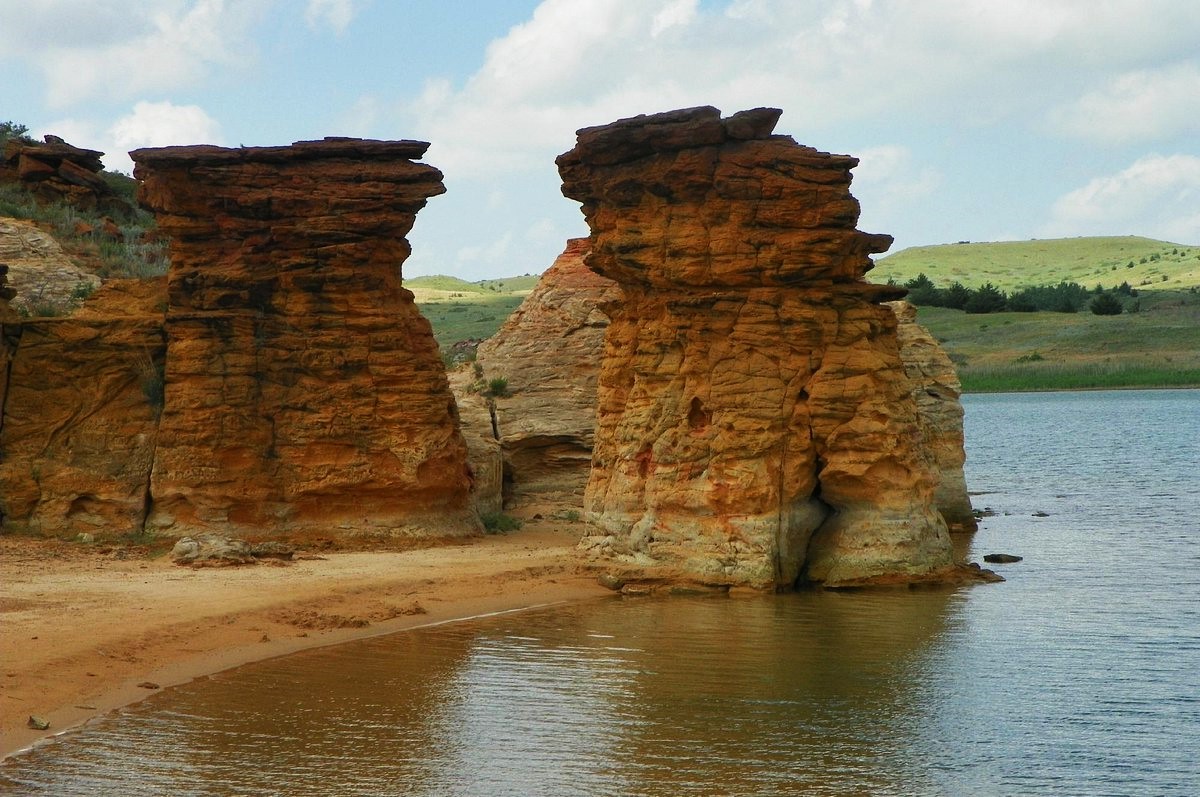 secrets-beneath-kansass-wilson-lake