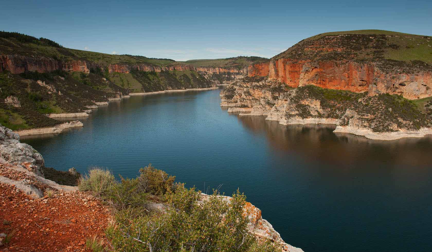 Secrets-Beneath-Montana8217s-Bighorn-Canyon-Waters secrets-beneath-montanas-bighorn-canyon-waters