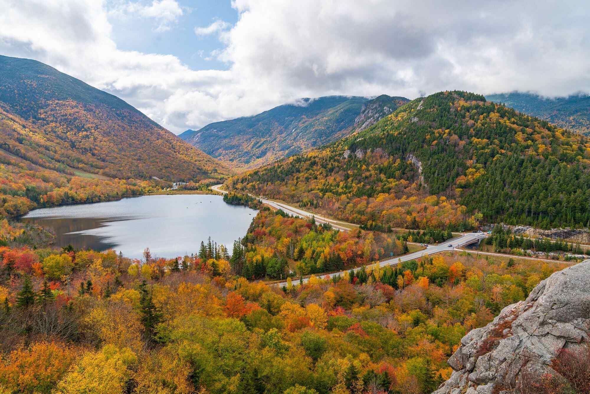 secrets-beneath-new-hampshires-artists-bluff