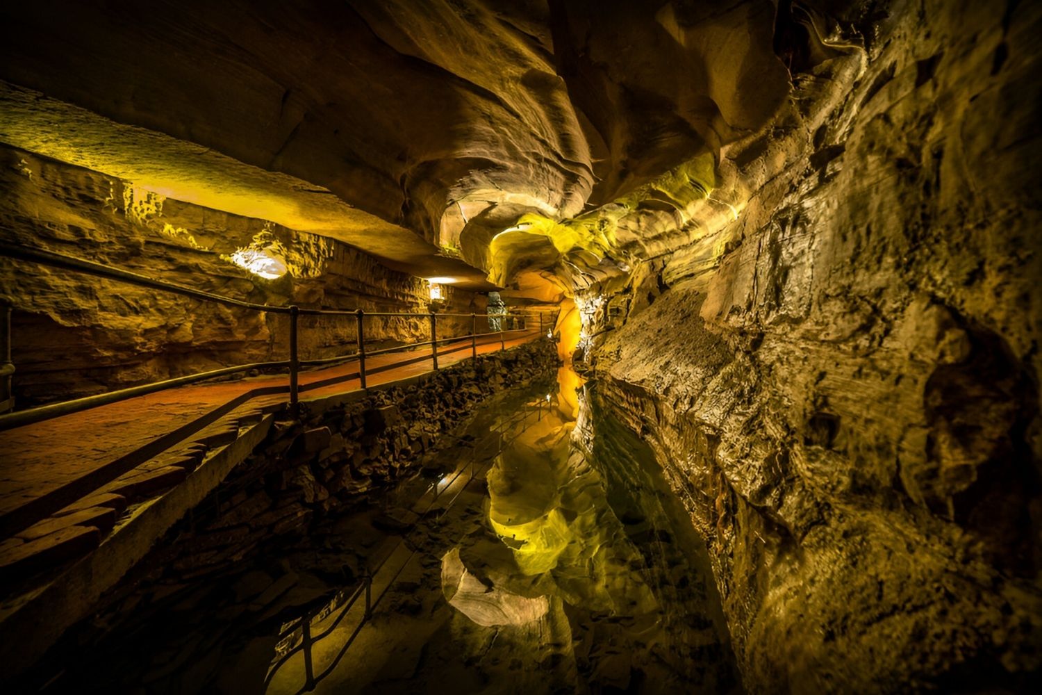 Secrets-Beneath-New-York8217s-Howe-Caverns secrets-beneath-new-yorks-howe-caverns