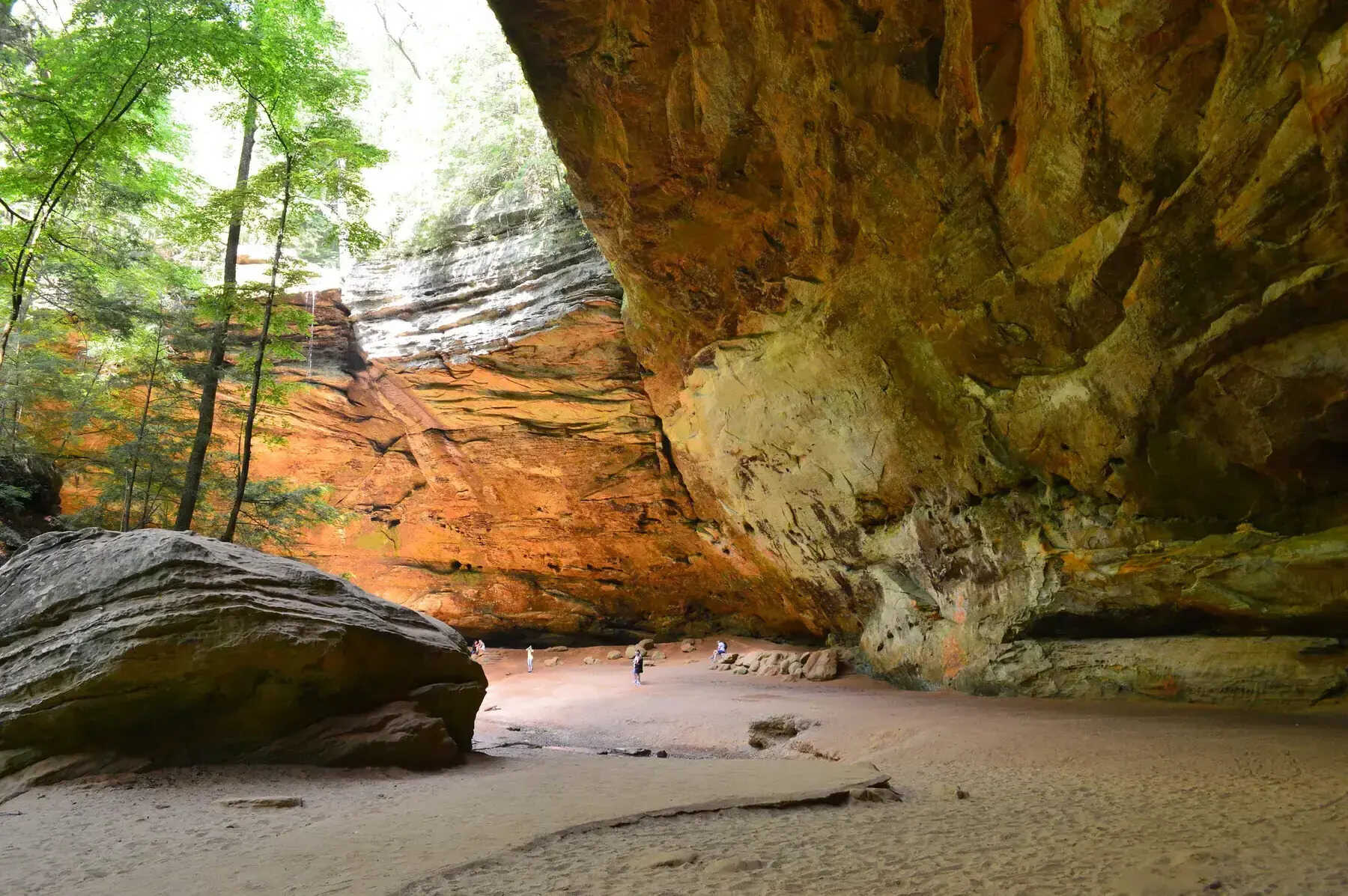 Secrets-Beneath-Ohio8217s-Sand-Cave secrets-beneath-ohios-sand-cave