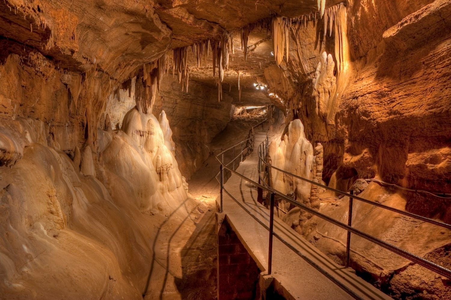 Secrets-Beneath-West-Virginia8217s-Seneca-Cave secrets-beneath-west-virginias-seneca-cave