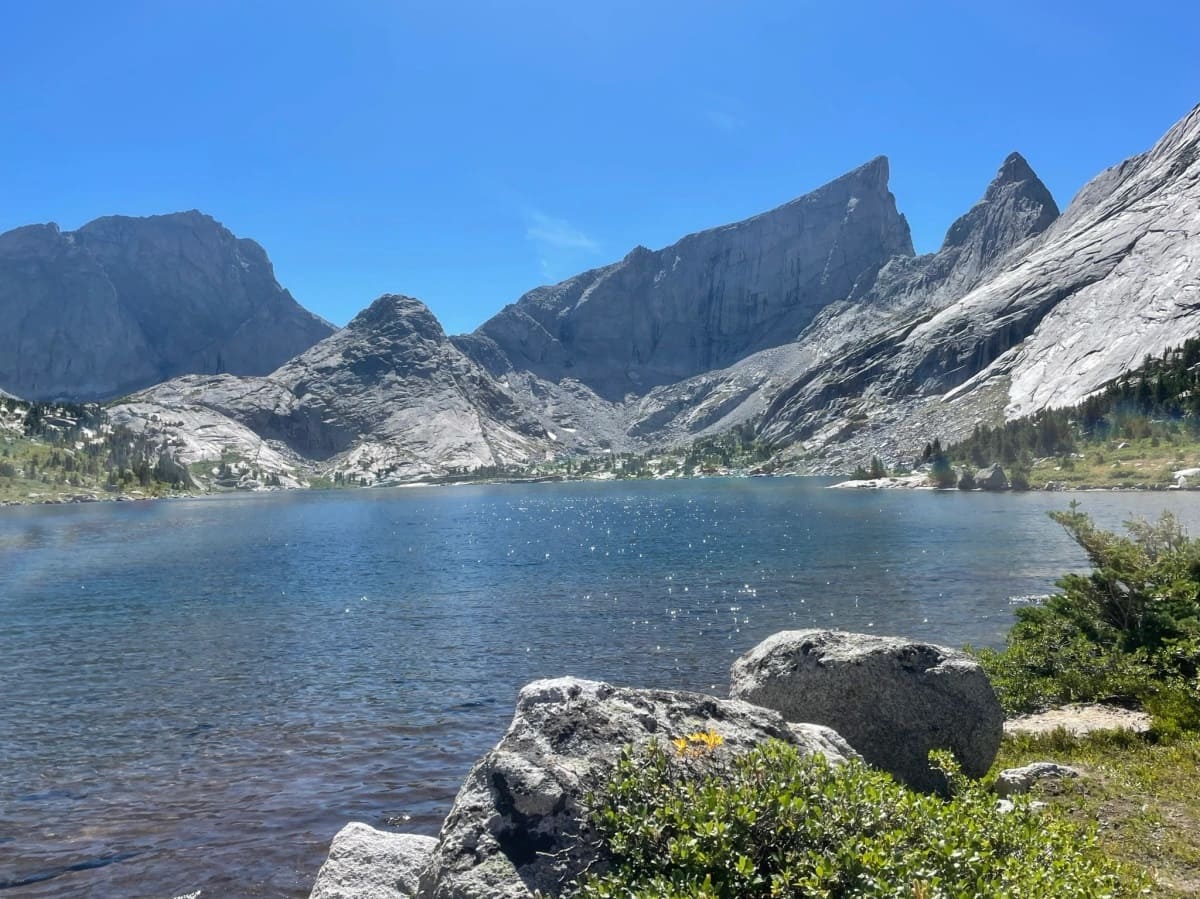 secrets-beneath-wyomings-deep-lake