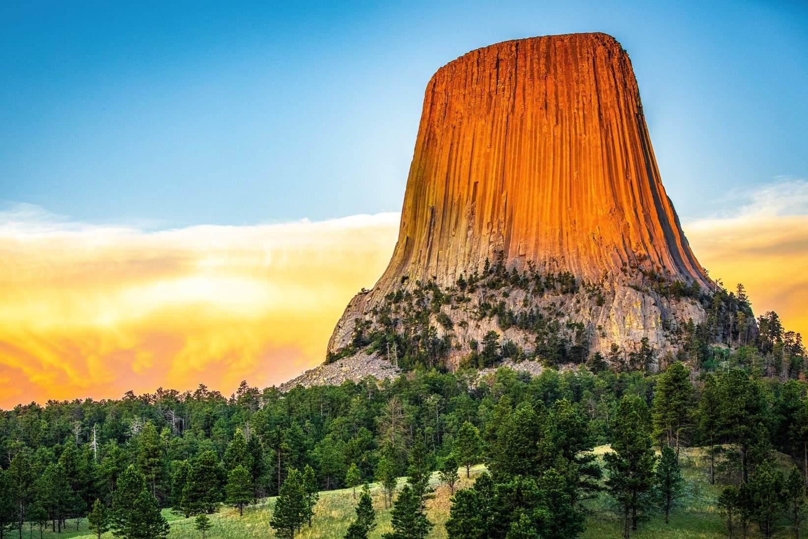 Secrets-Hidden-At-Wyoming8217s-Devil8217s-Tower secrets-hidden-at-wyomings-devils-tower