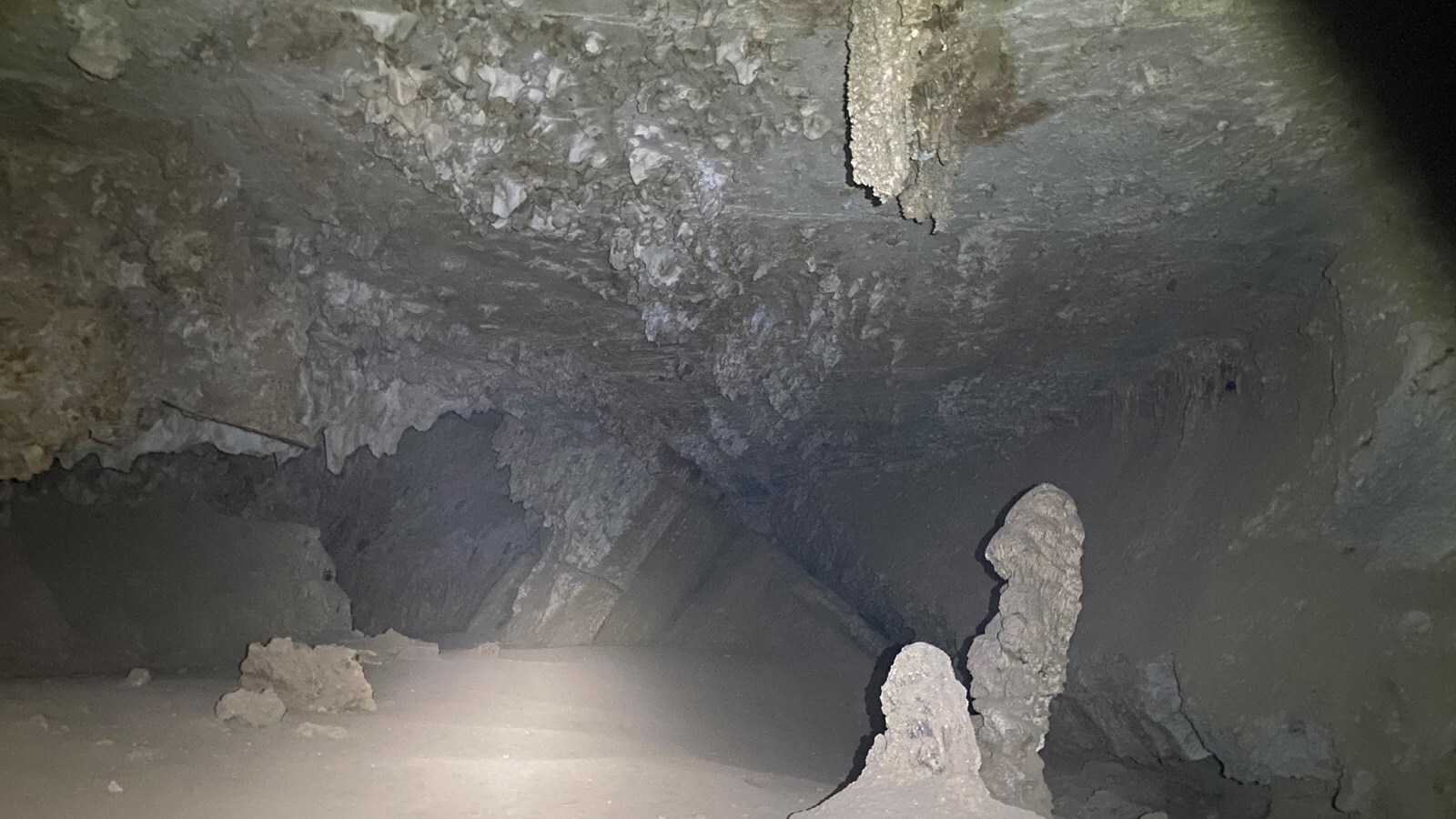 secrets-hidden-in-kansas-coronado-cave