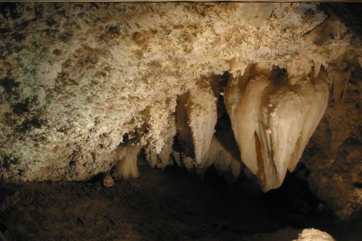 Secrets-Hidden-In-Utah8217s-Timpanogos-Cave secrets-hidden-in-utahs-timpanogos-cave