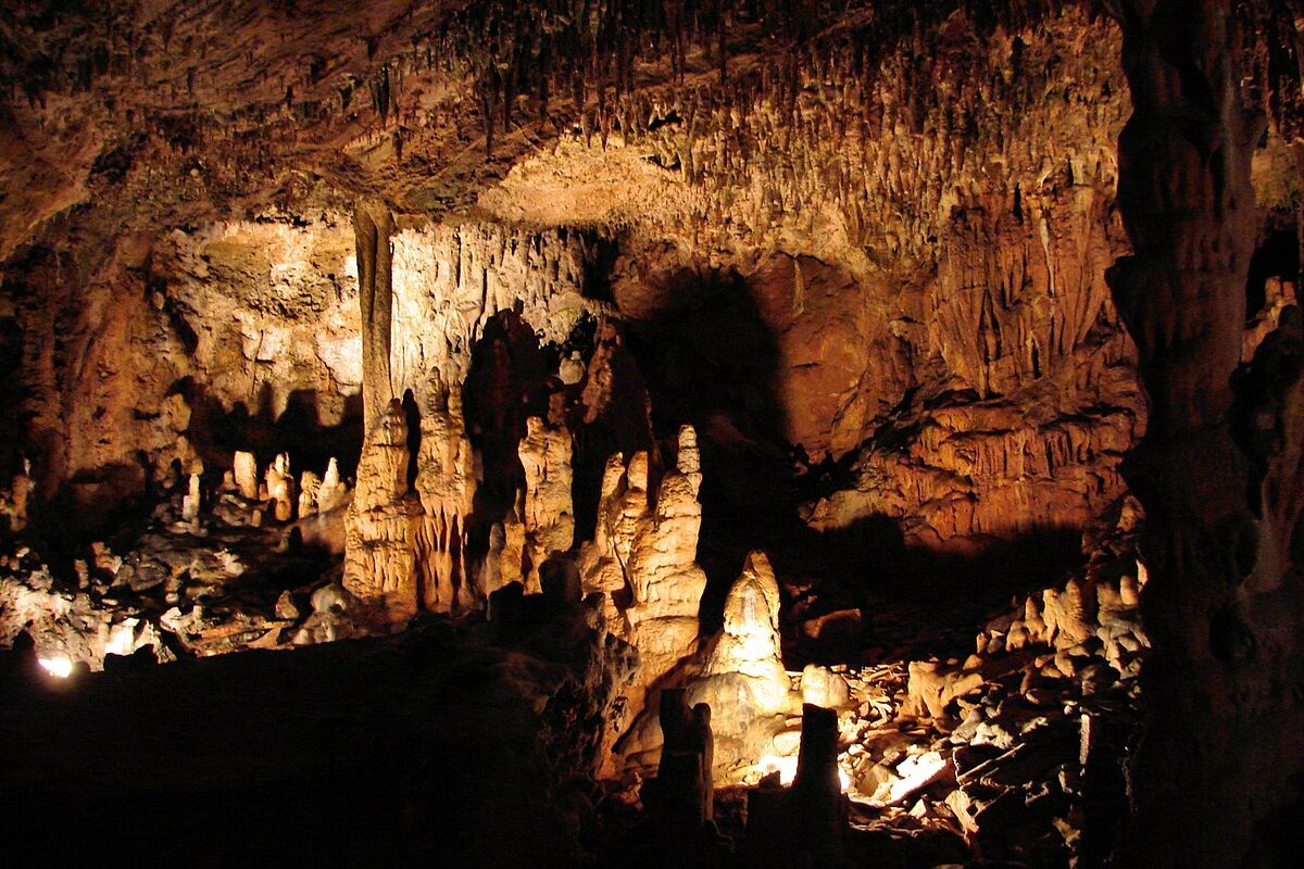 Secrets-Hidden-In-Virginia8217s-Grand-Caverns secrets-hidden-in-virginias-grand-caverns
