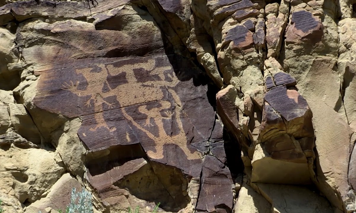 Secrets-Hidden-In-Wyoming8217s-Legend-Rock secrets-hidden-in-wyomings-legend-rock