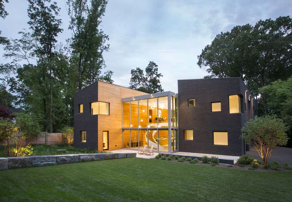 secrets-inside-new-jerseys-glass-house