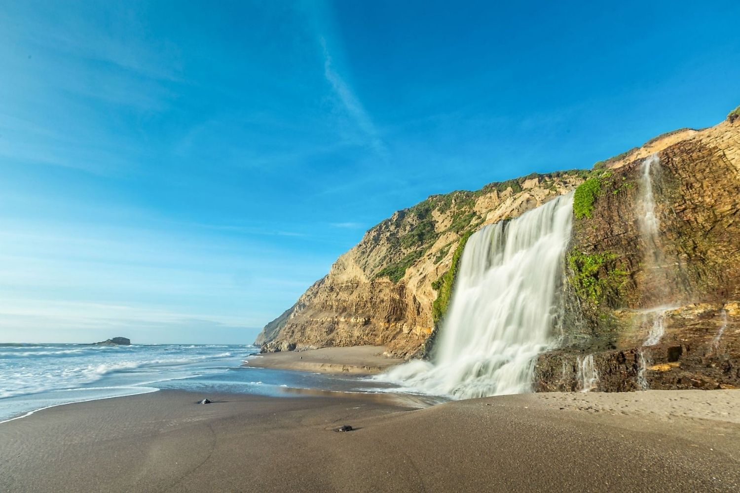 secrets-of-alamere-falls-in-california